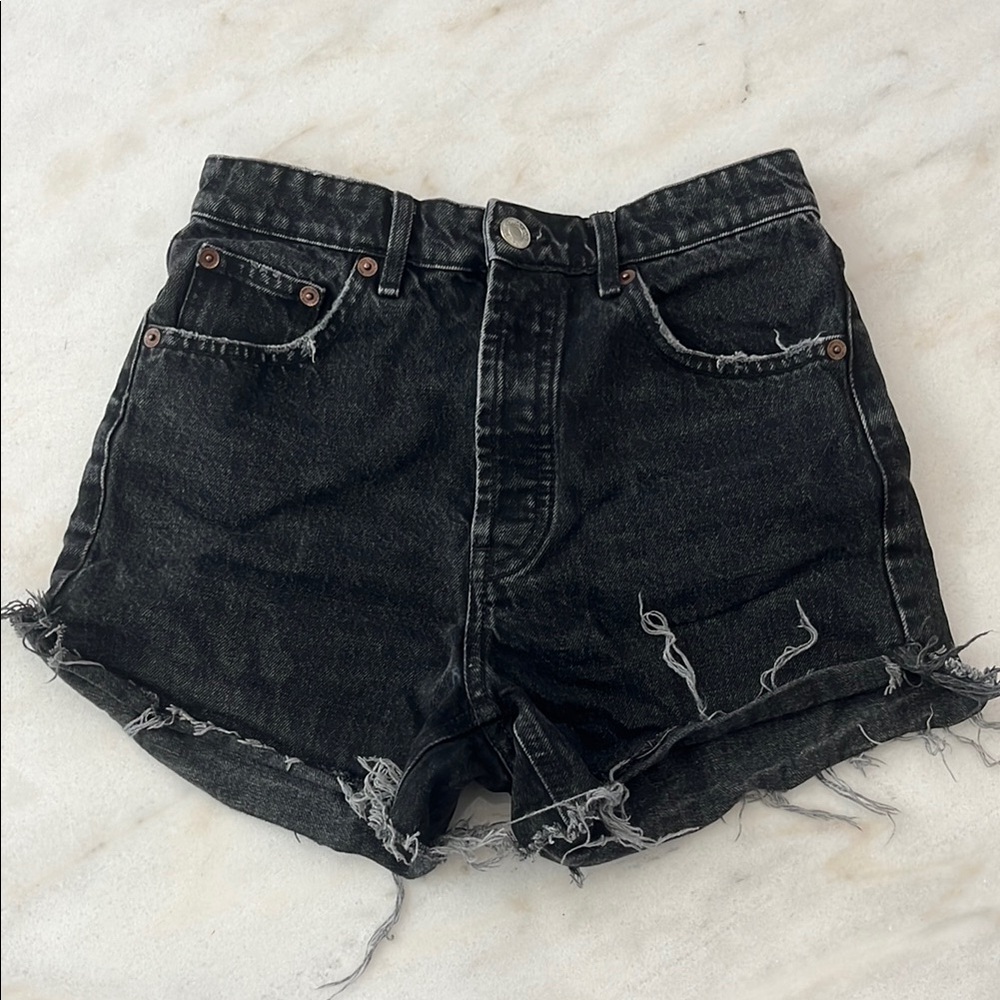 Zara Black Frayed High Rise Shorts Women’s Size 6